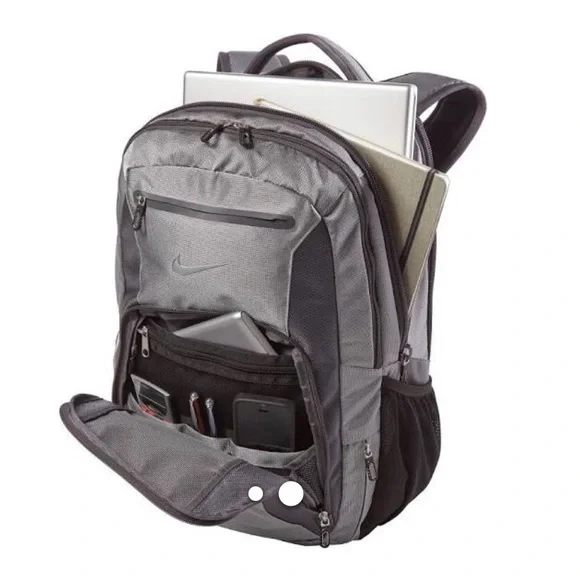 Nike Elite Backpack - Wolf Grey and Dark Grey - Picture 2 of 4